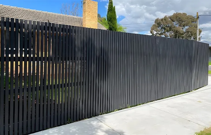 Vertical Aluminum Slat Fence